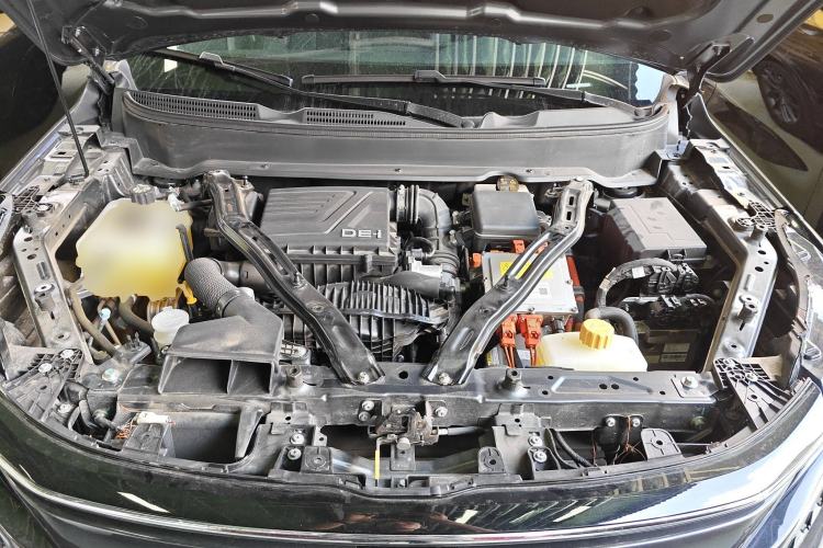 Used Landian E5 2024 Honor Edition 100KM Deluxe 7-Seater Engine Bay