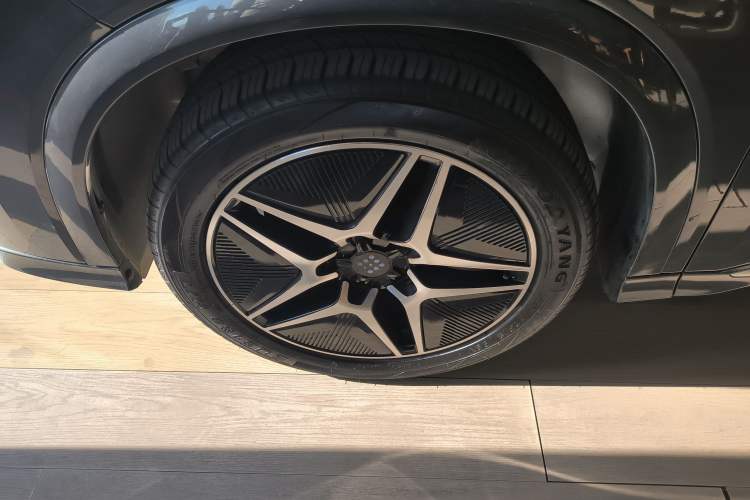Used Landian E5 2024 Honor Edition 100KM Premium Model 7 Seats Exterior 7