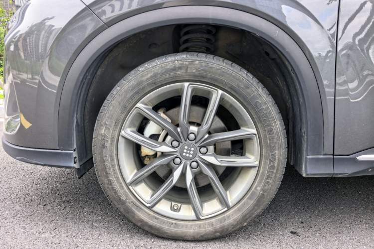 Used Landian E5 2024 Honor Edition 100KM Comfort Model 5 Seats Exterior 8