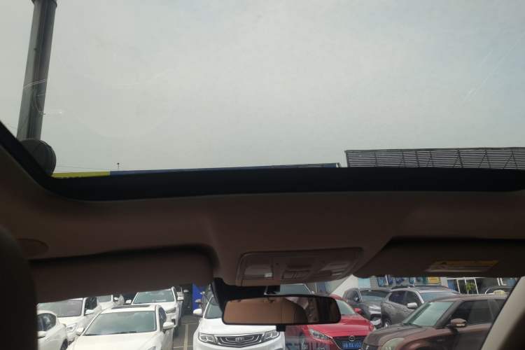 Used Landian E5 2024 Honor Edition 100KM Premium Model 7 Seats Headliner
