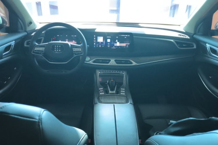 Used Landian E5 2024 Honor Edition 100KM Premium Model 7 Seats Interior 2