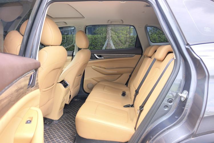 Used Landian E5 2024 Honor Edition 100KM Comfort Model 5 Seats Interior 3