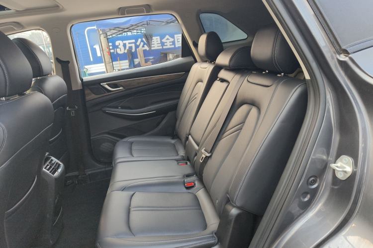 Used Landian E5 2024 Honor Edition 100KM Deluxe 7-Seater Interior 4