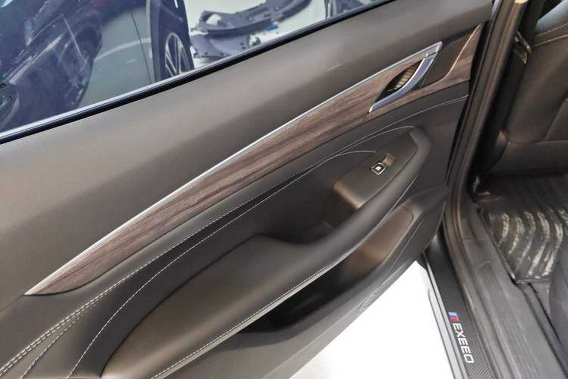 Used Landian E5 2024 Honor Edition 100KM Deluxe 7-Seater Interior 8