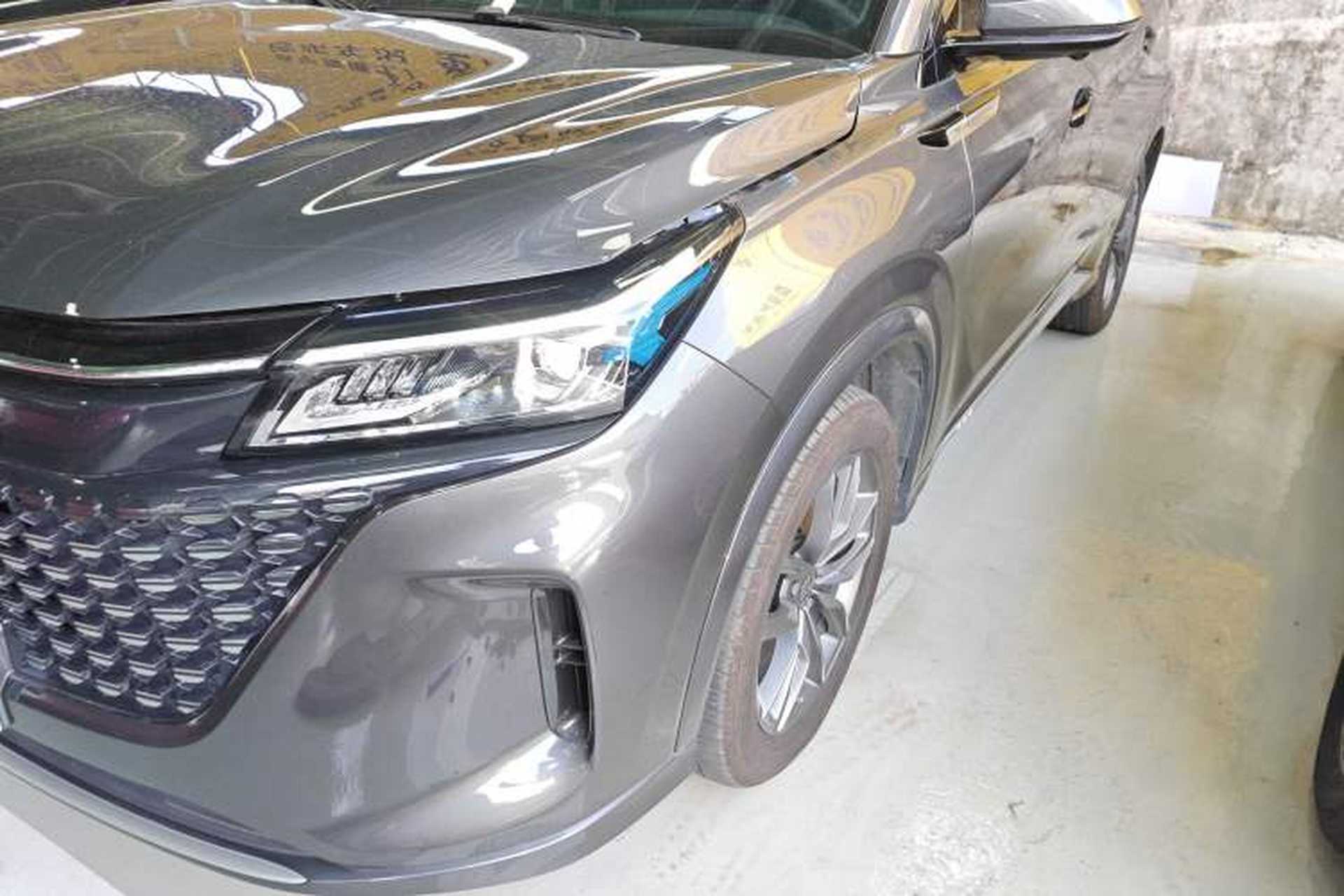 Used Landian E5 2024 Honor Edition 100KM Deluxe 7-Seater Left Front Headlight