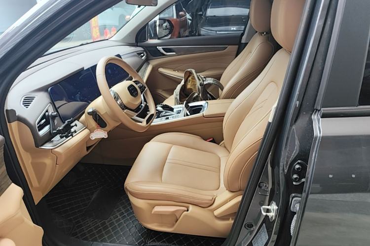 Used Landian E5 2024 Honor Edition 100KM Comfort Model 5 Seats Left Front Seat