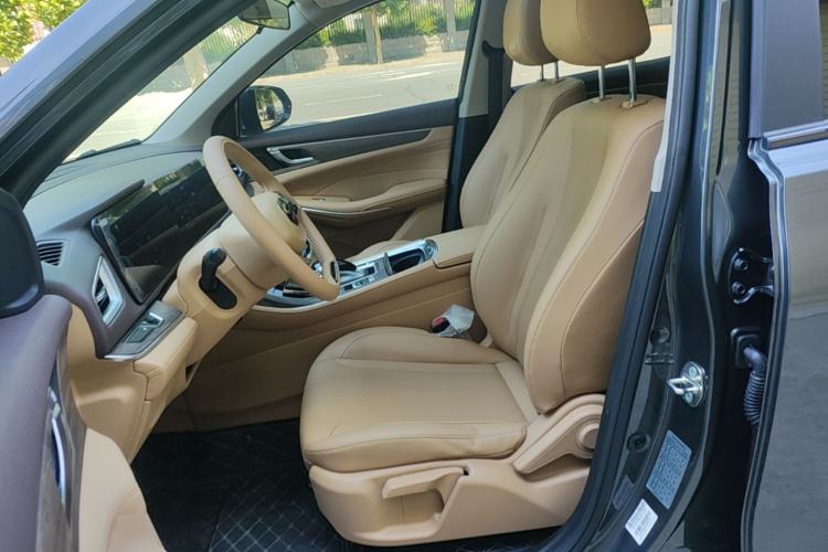 Used Landian E5 2024 Honor Edition 100KM Comfort Model 7 Seats Left Front Seat
