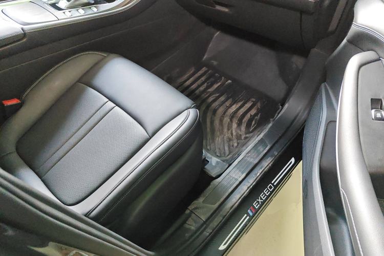 Used Landian E5 2024 Honor Edition 100KM Deluxe 7-Seater Right Front Seat