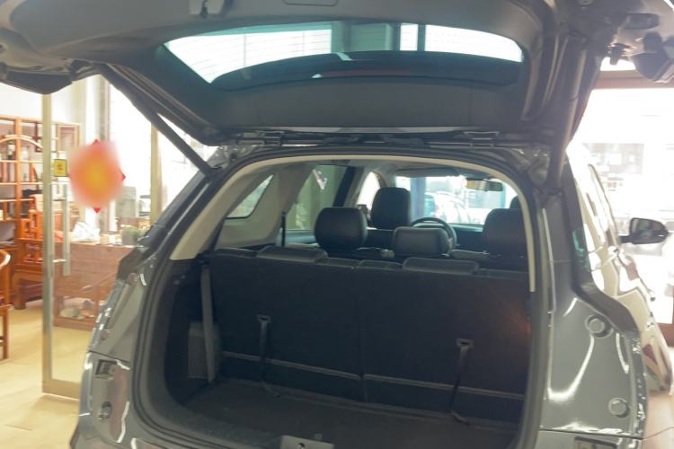 Used Landian E5 2024 Honor Edition 100KM Premium Model 7 Seats Trunk