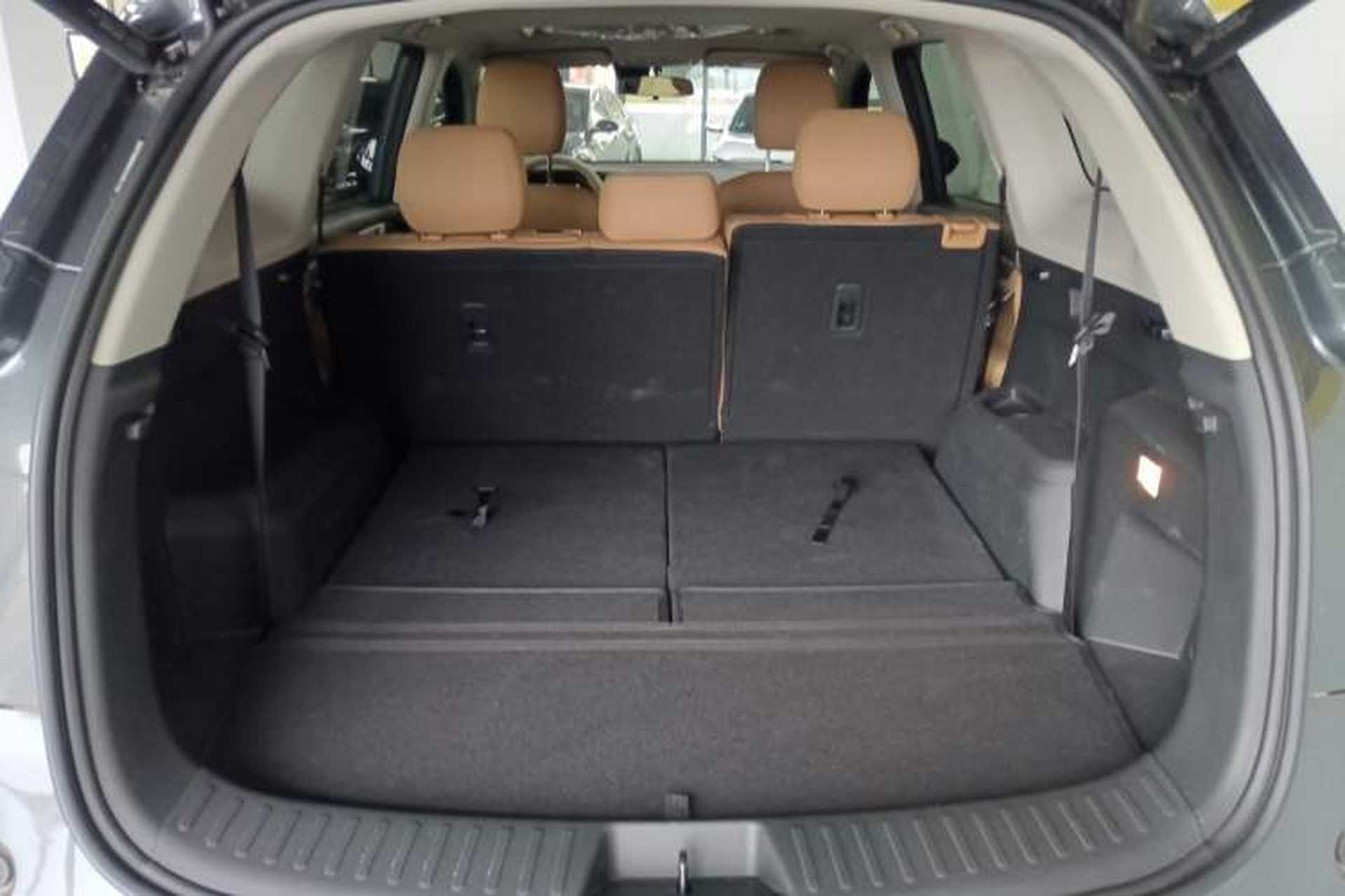 Used Landian E5 2024 Honor Edition 100KM Deluxe 7-Seater Trunk