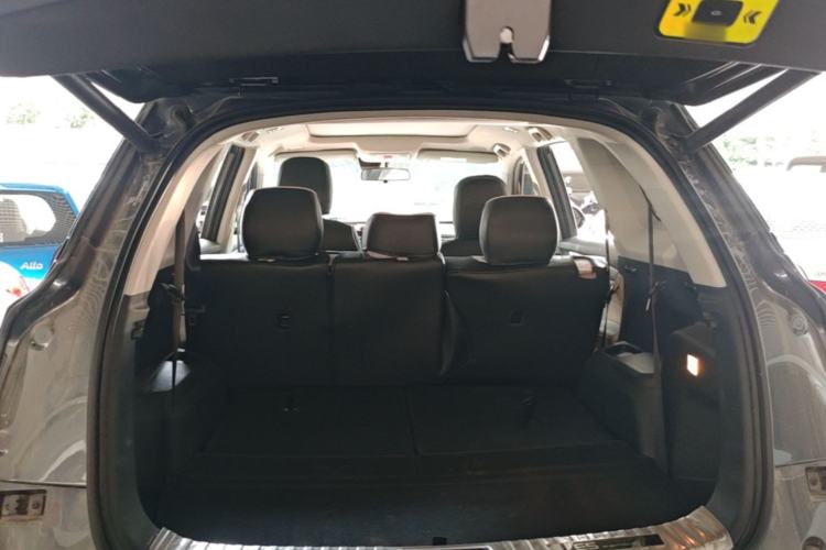 Used Landian E5 2024 Honor Edition 100KM Premium Model 7 Seats Trunk