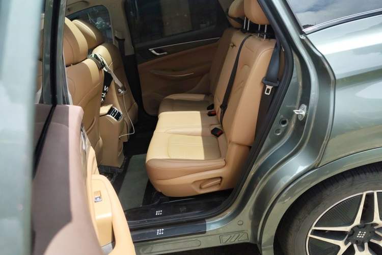 Used Landian E5 2024 Honor Edition 100KM Premium Model 7 Seats Left Rear Seat