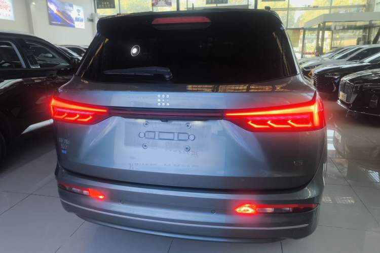 Used Landian E5 2024 Honor Edition 100KM Deluxe 7-Seater Rear