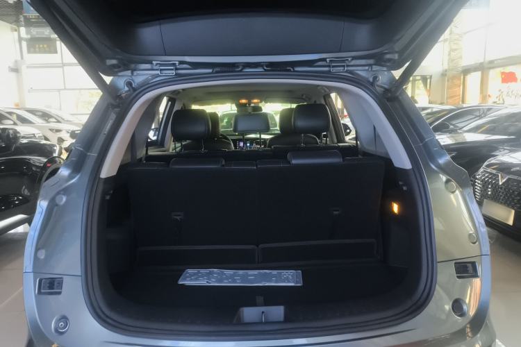 Used Landian E5 2024 Honor Edition 100KM Deluxe 7-Seater Trunk