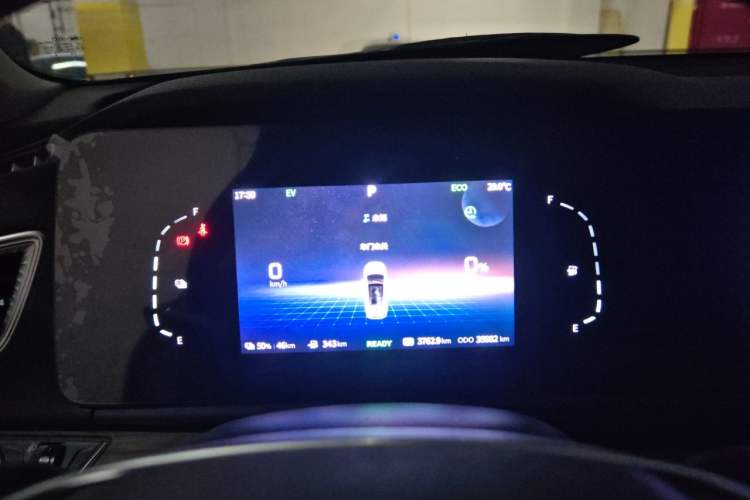 Used Landian E5 2024 Honor Edition 100KM Comfort Model 7 Seats Instrument Cluster