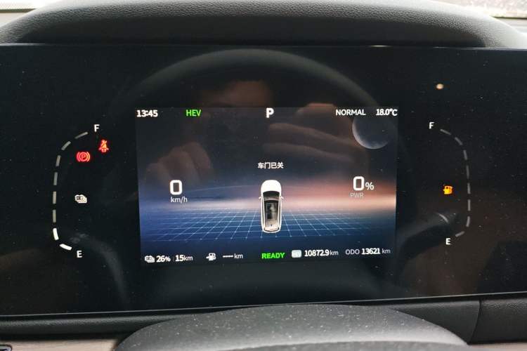 Used Landian E5 2024 Honor Edition 100KM Deluxe 5-Seater Instrument Cluster