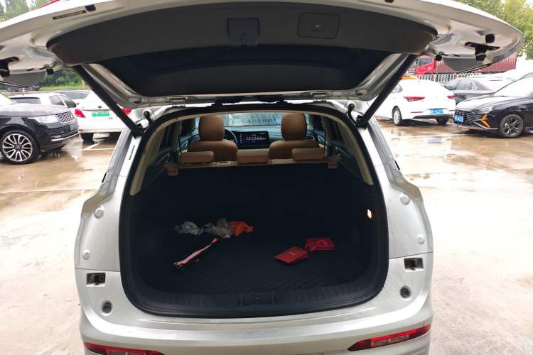Used Landian E5 2024 Honor Edition 100KM Deluxe 5-Seater Trunk