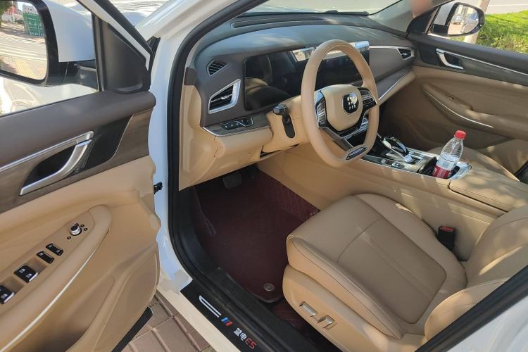 Used Landian E5 2024 Honor Edition 100KM Deluxe 7-Seater Driver Seat