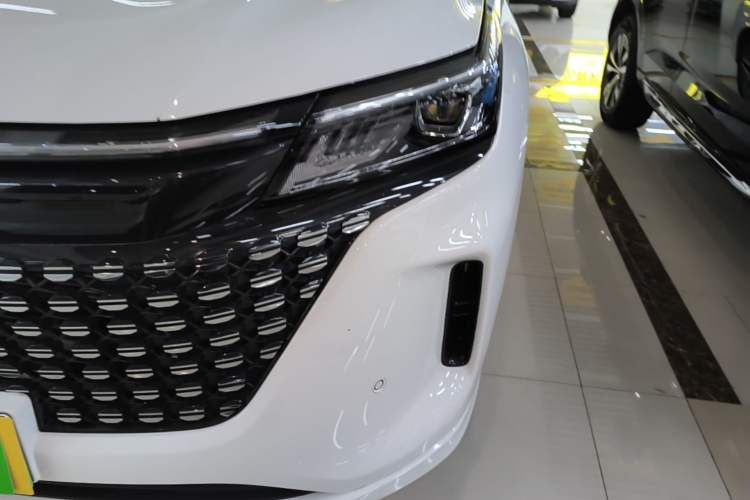 Used Landian E5 2024 Honor Edition 100KM Premium Model 7 Seats Left Front Headlight