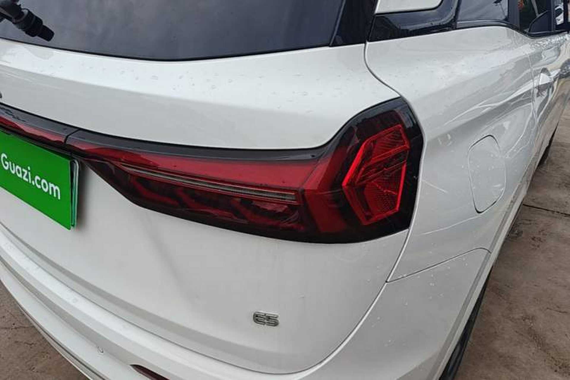Used Landian E5 2024 Honor Edition 100KM Deluxe 7-Seater Right Rear Taillight