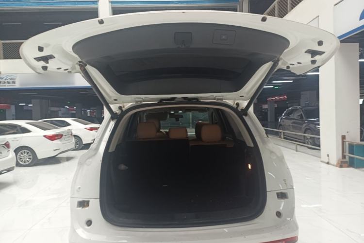 Used Landian E5 2024 Honor Edition 100KM Premium Model 7 Seats Trunk
