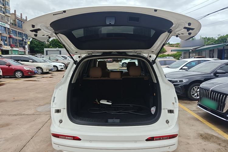 Used Landian E5 2024 Honor Edition 100KM Deluxe 7-Seater Trunk