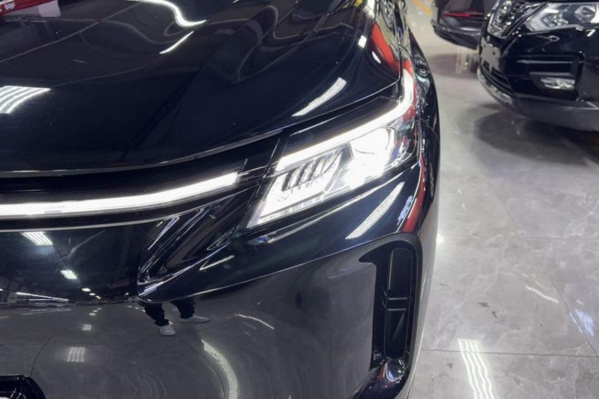 Used Landian E5 PLUS 2025 165 km Long-Range Version PLUS 7-Seater Left Front Headlight