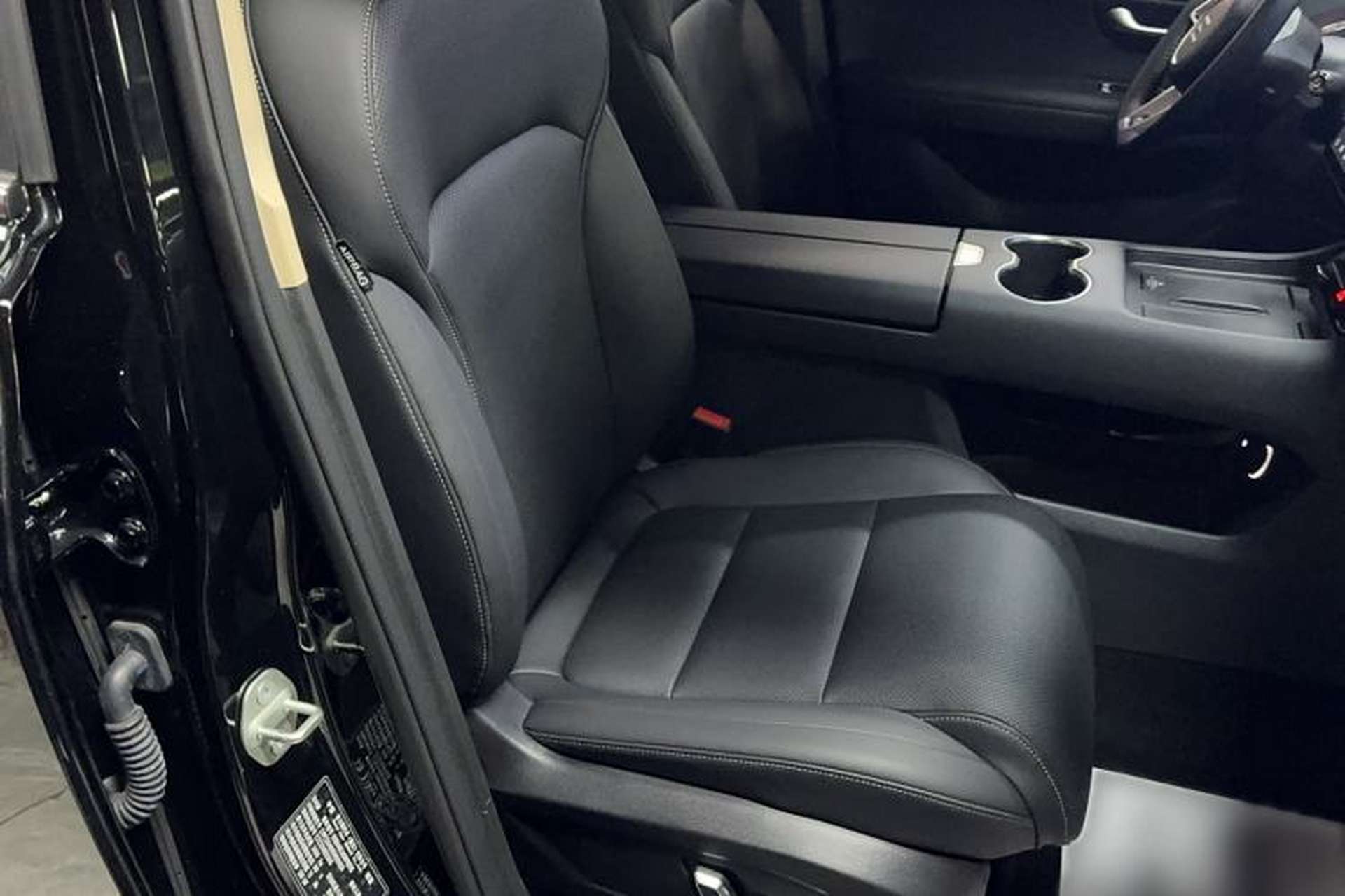 Used Landian E5 PLUS 2025 165 km Long-Range Version PLUS 7-Seater Right Front Seat