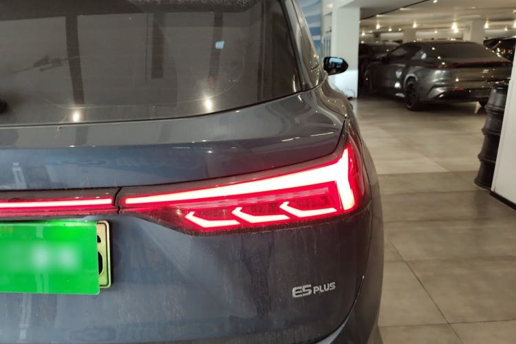 Used Landian E5 PLUS 2025 165 km Long-Range Version PLUS 7-Seater Exterior 6