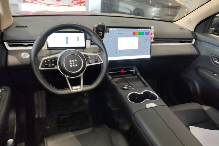 Used Landian E5 PLUS 2025 165 km Long-Range Version PLUS 7-Seater Interior 2