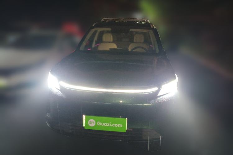Used Landian E5 PLUS 2025 165 km Long-Range Version PLUS 7-Seater Front