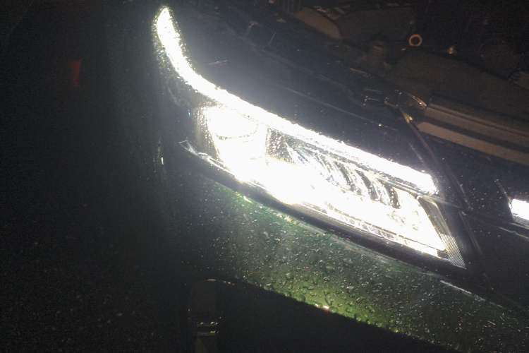 Used Landian E5 PLUS 2025 165 km Long-Range Version PLUS 7-Seater Right Front Headlight
