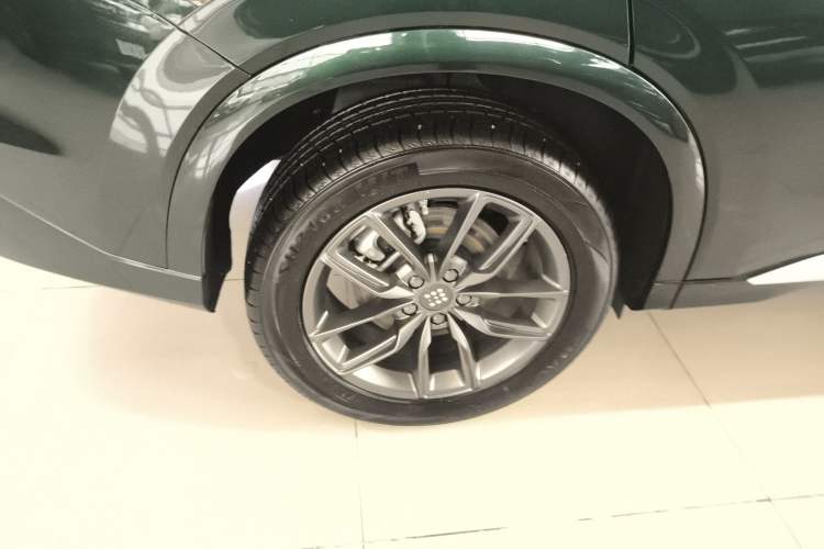 Used Landian E5 PLUS 2025 120km Standard Travel Custom Edition 5 Seats Right Rear Wheel Hub