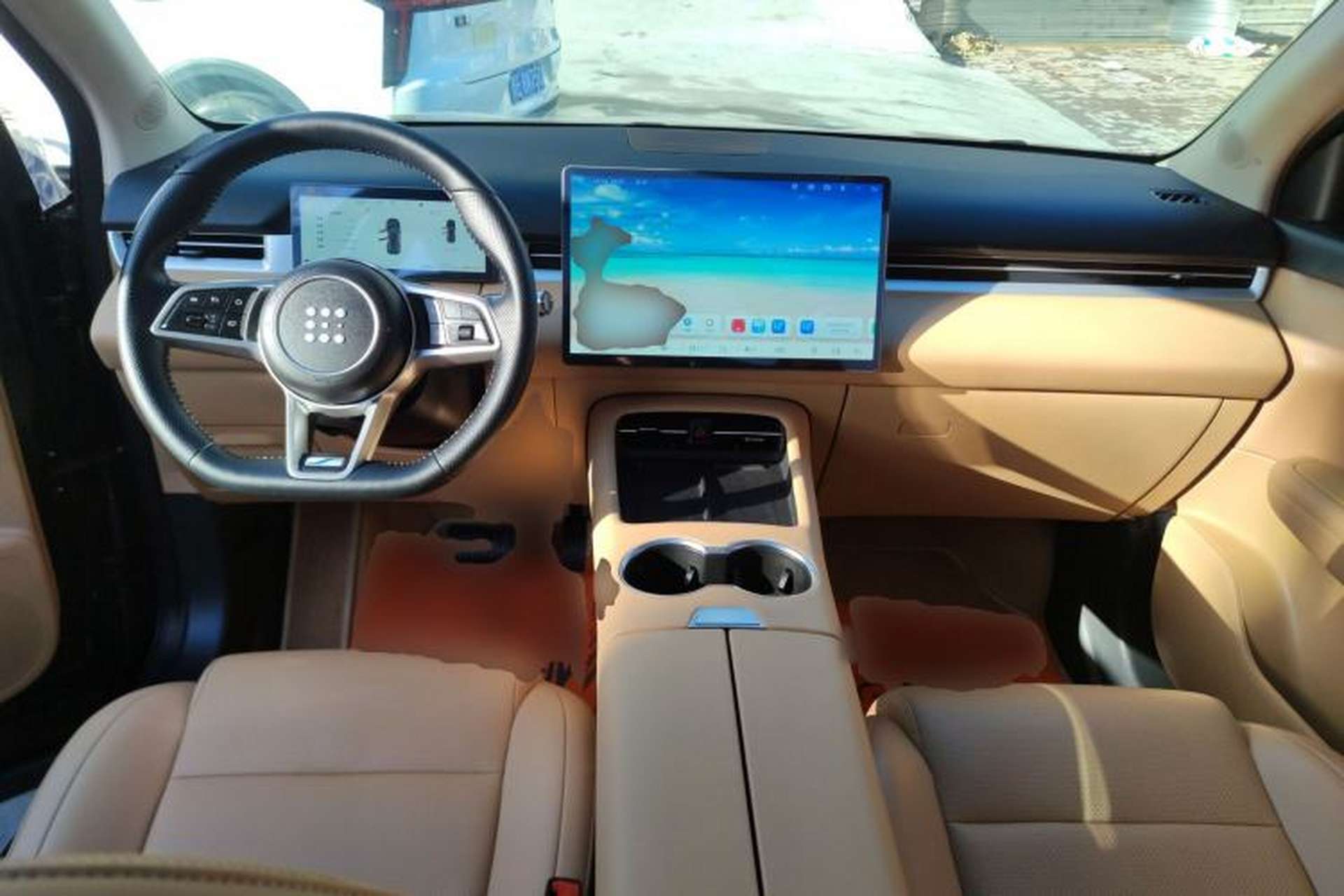 Used Landian E5 PLUS 2025 165 km Long-Range Version 5 Seats Center Console