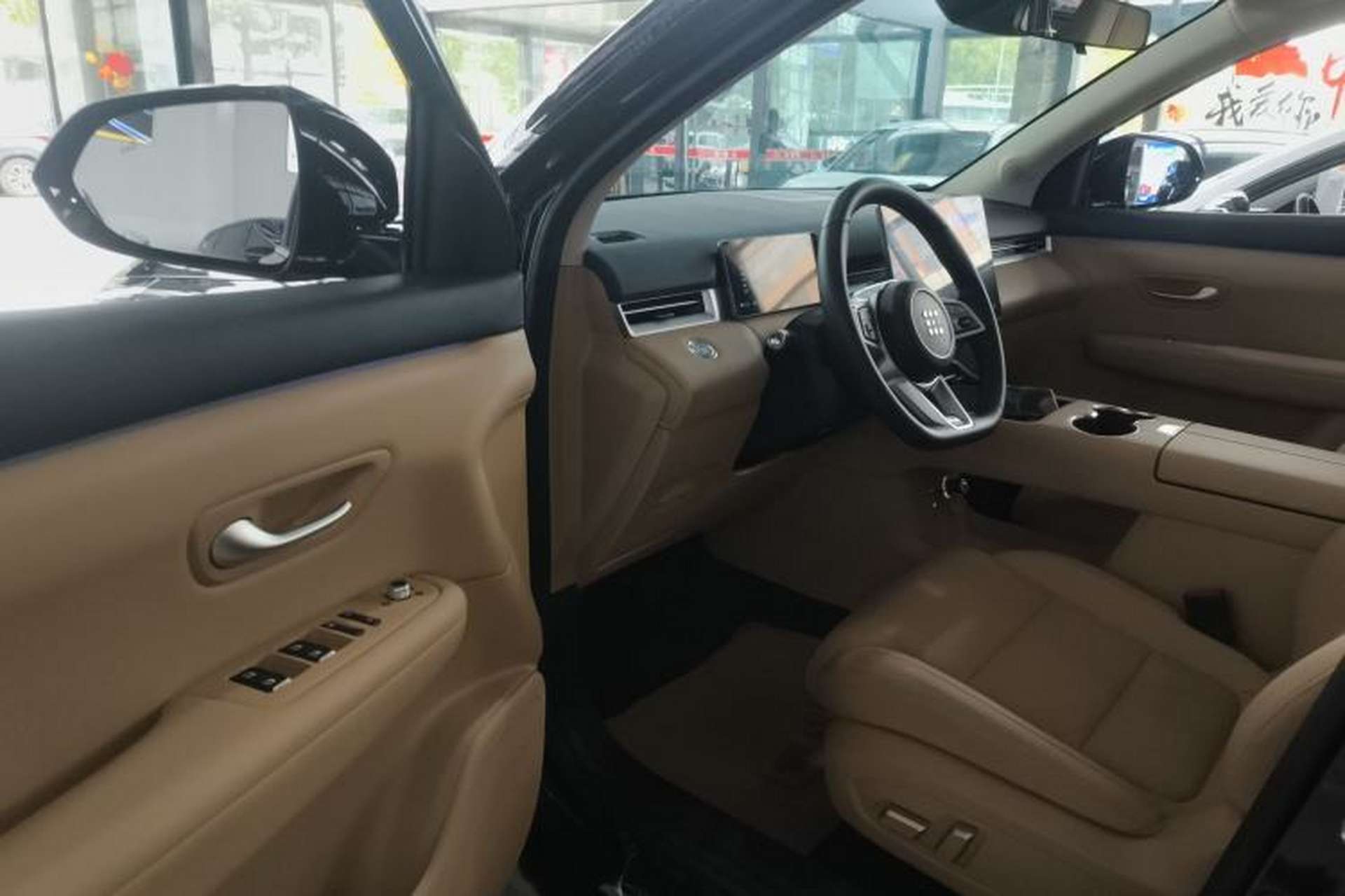 Used Landian E5 PLUS 2025 120km Standard Travel Custom Edition 7 Seats Driver Seat