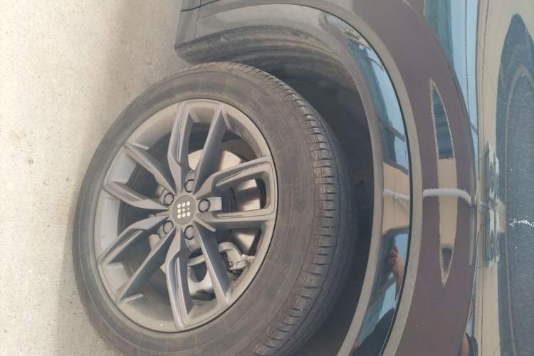 Used Landian E5 PLUS 2025 165 km Long-Range First Edition 7-Seater Exterior 1