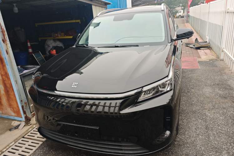 Used Landian E5 PLUS 2025 165 km Long-Range Travel Custom Edition 7 Seats Front