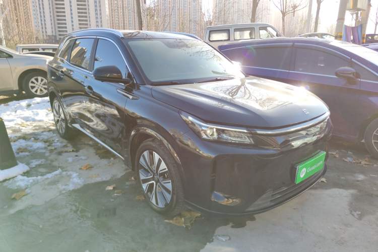 Used Landian E5 PLUS 2025 165 km Long-Range Version 5 Seats Front Right 45 Deg