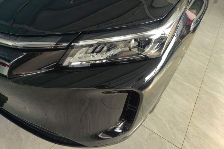 Used Landian E5 PLUS 2025 165 km Long-Range Version 7 Seats Left Front Headlight