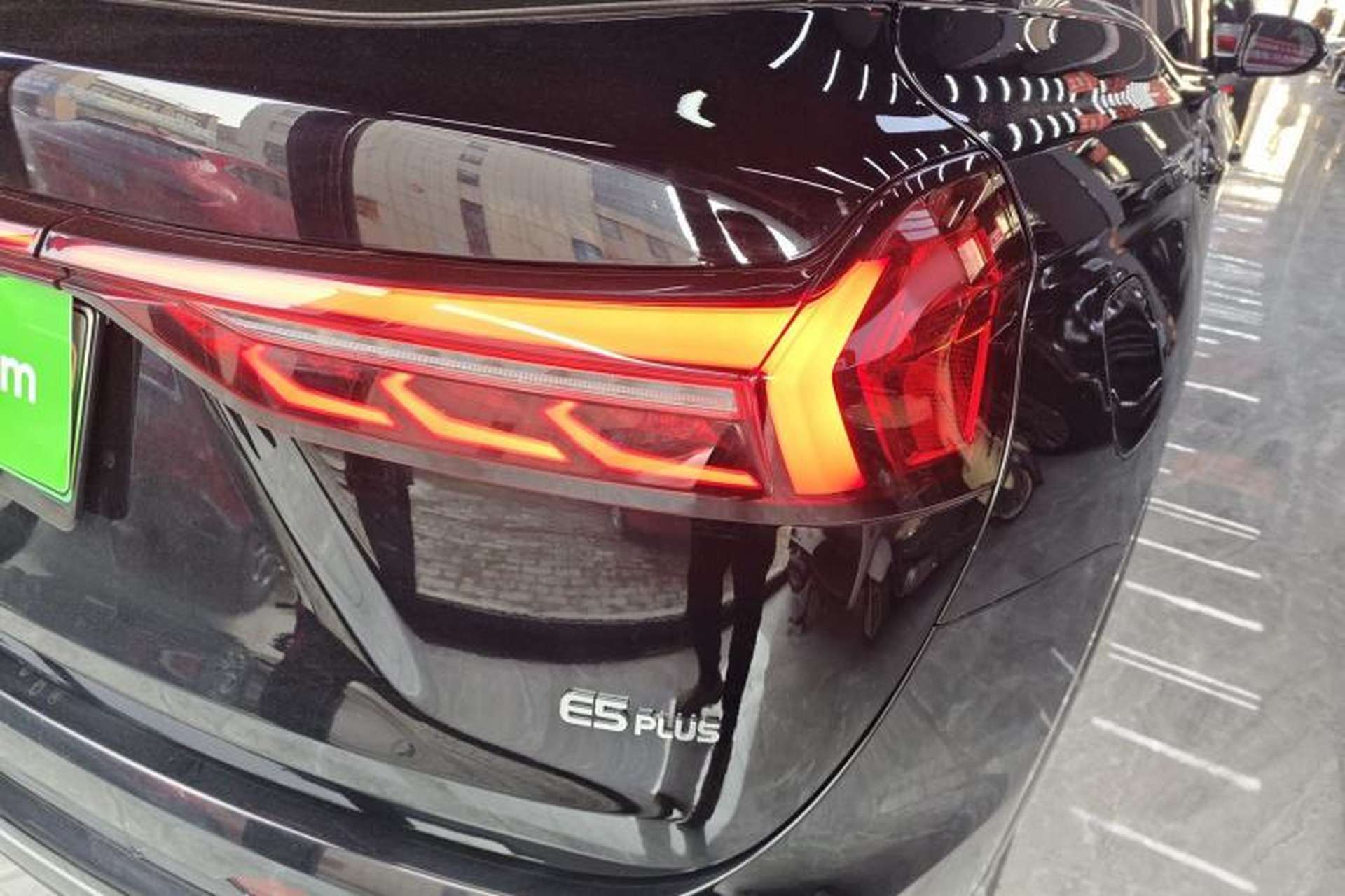 Used Landian E5 PLUS 2025 165 km Long-Range Version PLUS 7-Seater Right Rear Taillight