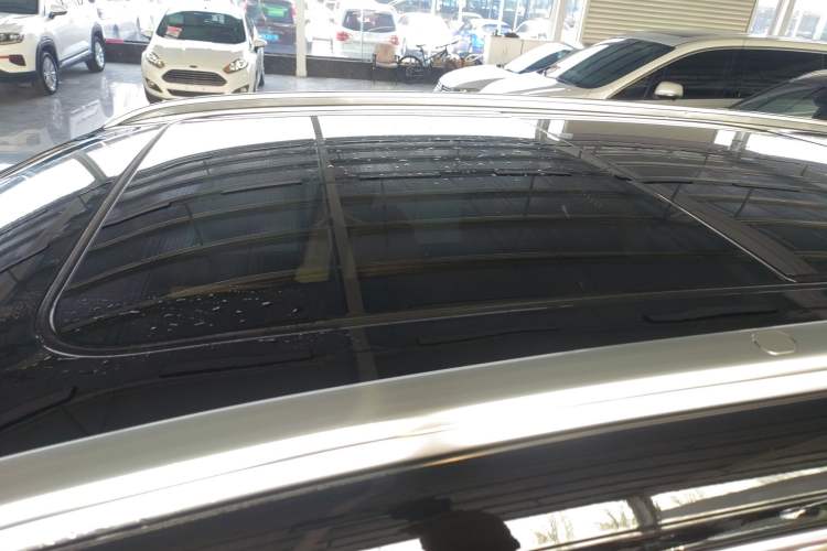 Used Landian E5 PLUS 2025 165 km Long-Range Version 7 Seats Roof