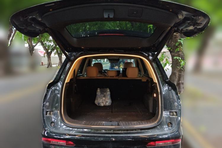 Used Landian E5 PLUS 2025 165 km Long-Range Version PLUS 7-Seater Trunk