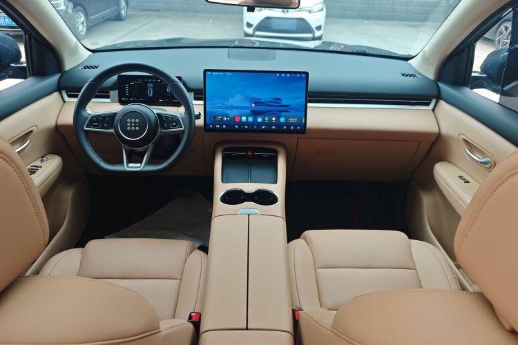 Used Landian E5 PLUS 2025 165 km Long-Range Version PLUS 5-Seater Center Console