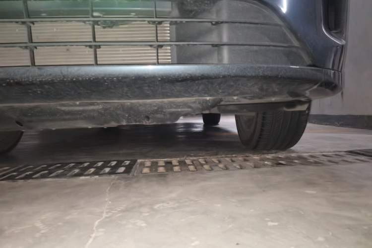Used Landian E5 PLUS 2025 165 km Long-Range First Edition 7-Seater Chassis Front Left