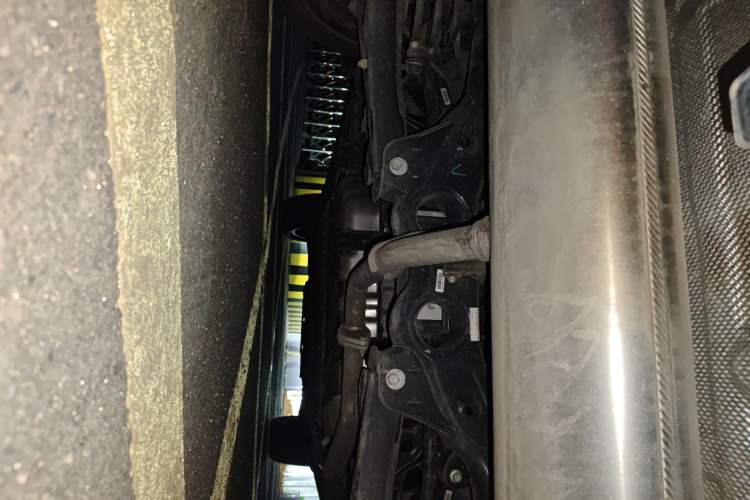 Used Landian E5 PLUS 2025 165 km Long-Range Version PLUS 7-Seater Chassis Rear