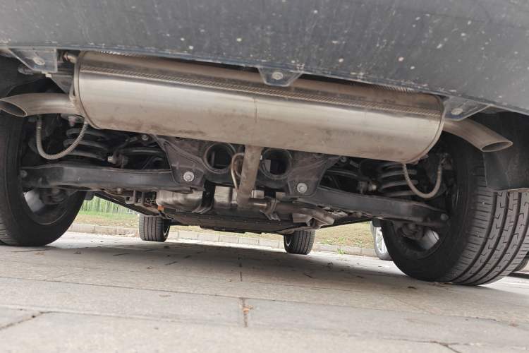 Used Landian E5 PLUS 2025 165 km Long-Range Version PLUS 7-Seater Chassis Rear