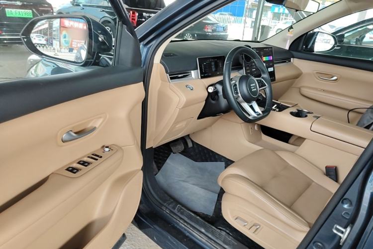 Used Landian E5 PLUS 2025 165 km Long-Range Version PLUS 5-Seater Driver Seat