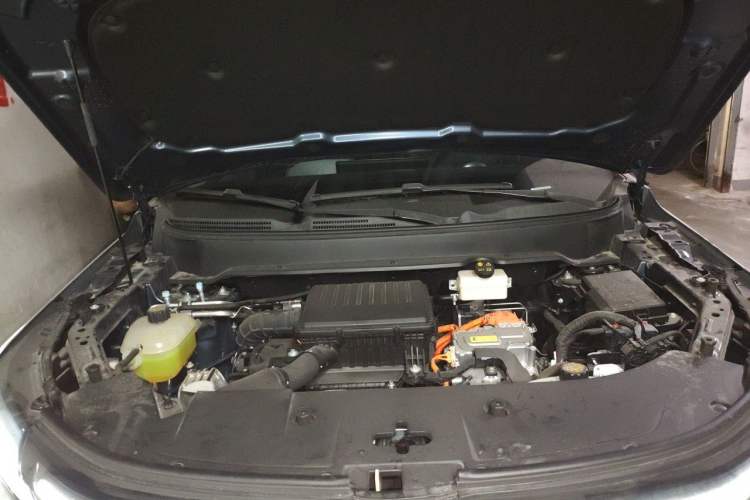 Used Landian E5 PLUS 2025 165 km Long-Range Version PLUS 7-Seater Engine Bay