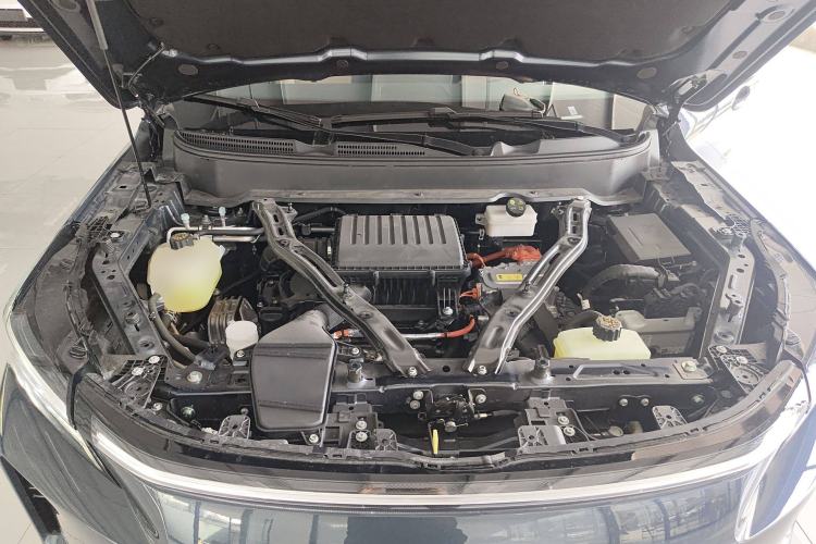 Used Landian E5 PLUS 2025 165 km Long-Range Version PLUS 5-Seater Engine Bay
