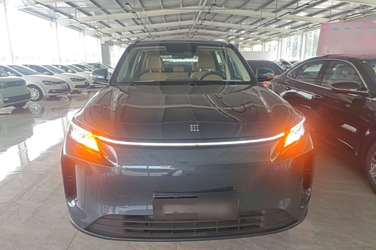 Used Landian E5 PLUS 2025 165 km Long-Range Version PLUS 5-Seater Front